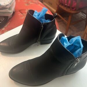 Black Ankle Boots with Zipper